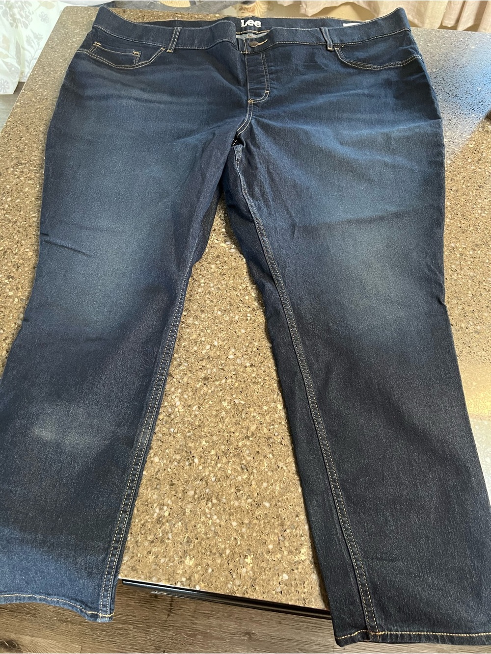 Lee Women's Dark Blue Straight Leg Jeans Size 3X Stretch Plus Size Comfortable